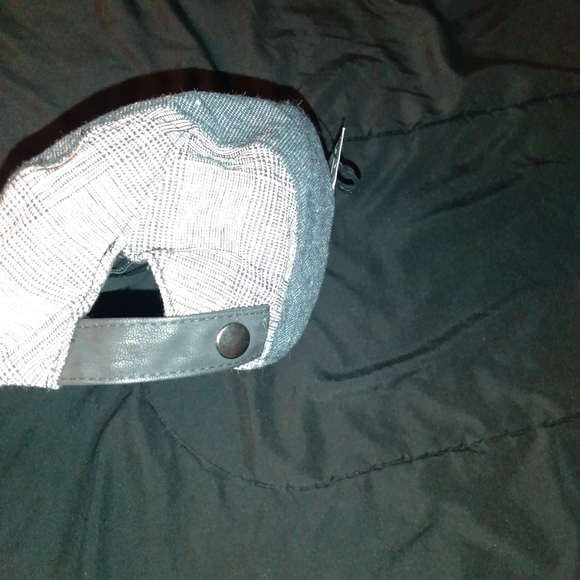 Men's hat - Picture 4 of 5